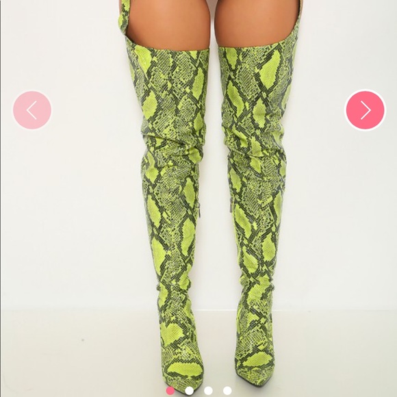 💖 Sale was $149 will go back up💖New Glam Thigh High Snake Charmer Garter Boots - Picture 6 of 6